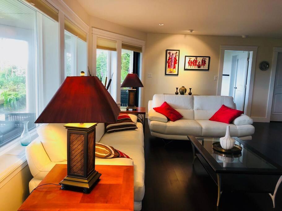 Saanichton Waterfront 2Br Suite With Superb Views Exterior foto
